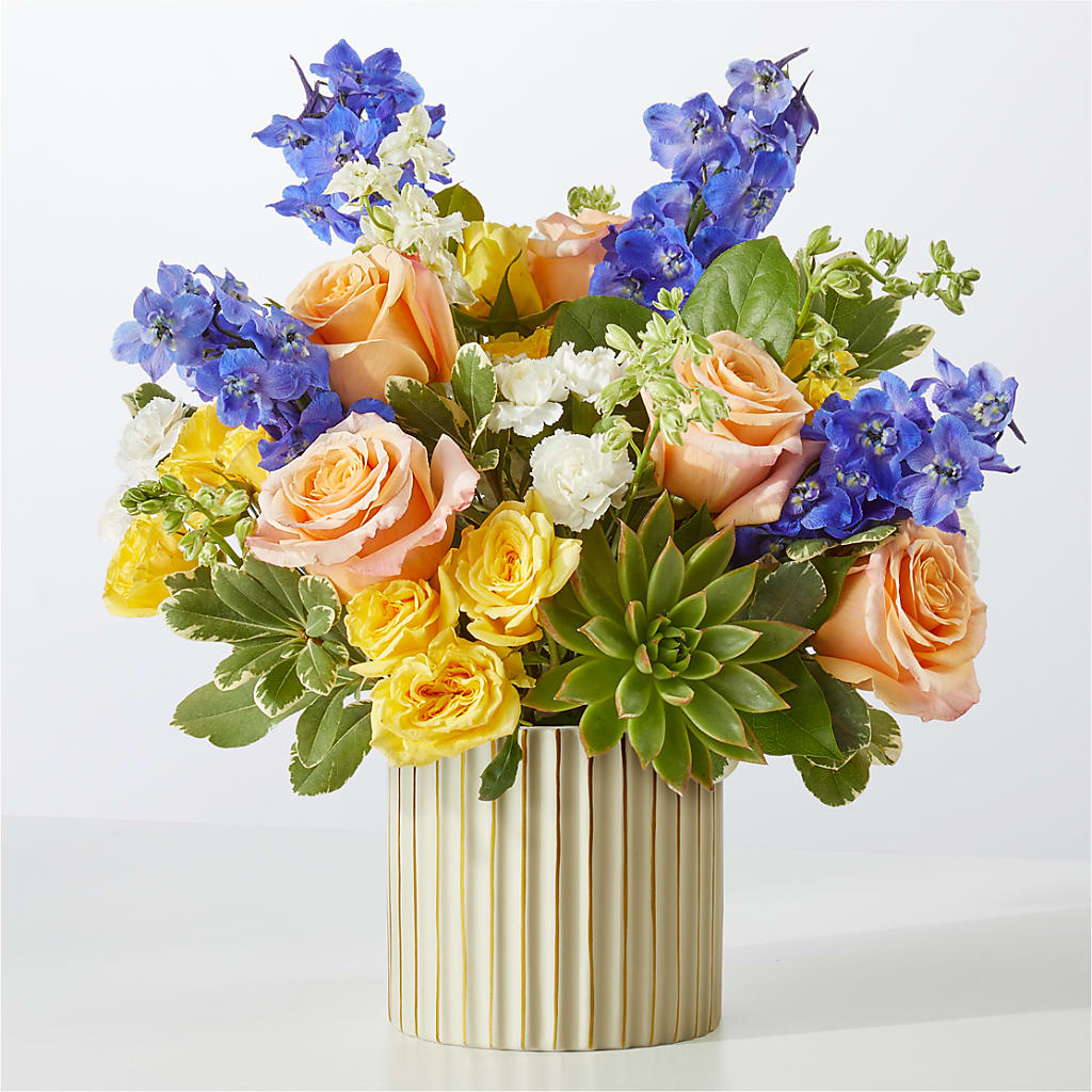 Cobalt Reverie Bouquet – Fleuristerie Marie-chantal, Shawinigan PQ
