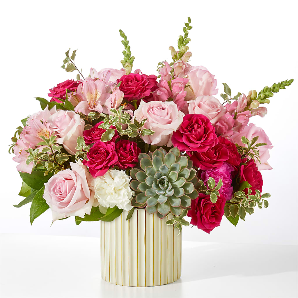 Magenta Musings Bouquet – Fleuristerie Marie-chantal, Shawinigan PQ