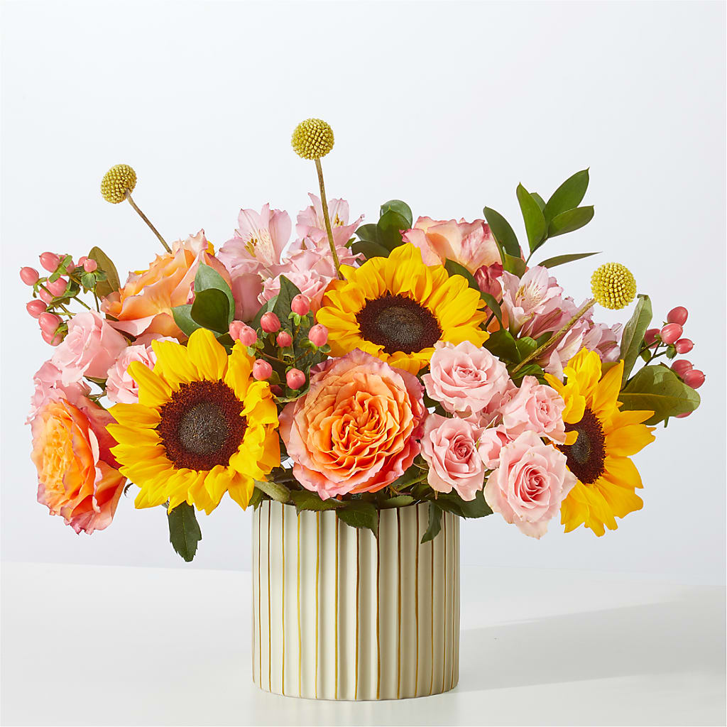 Sun's Out Bouquet – Fleuristerie Marie-chantal, Shawinigan PQ