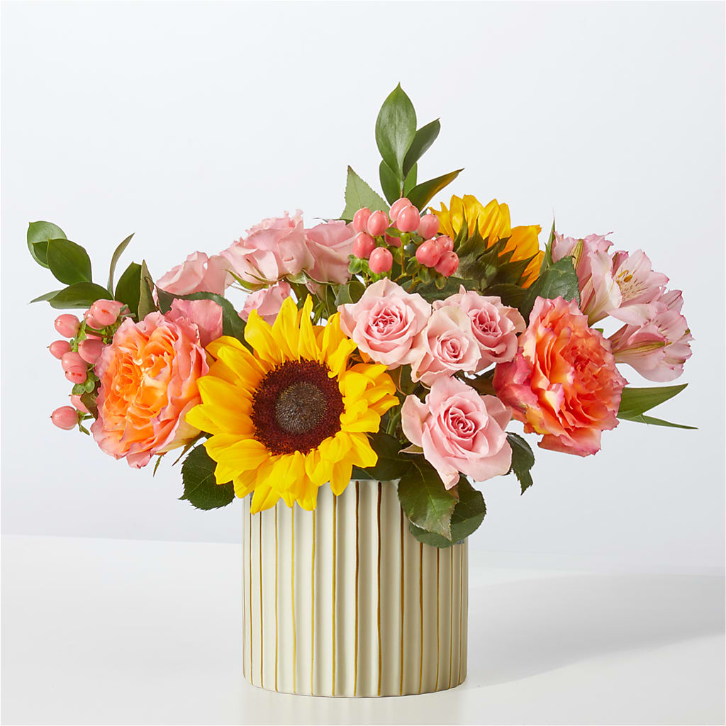 Sun's Out Bouquet – Fleuristerie Marie-chantal, Shawinigan PQ