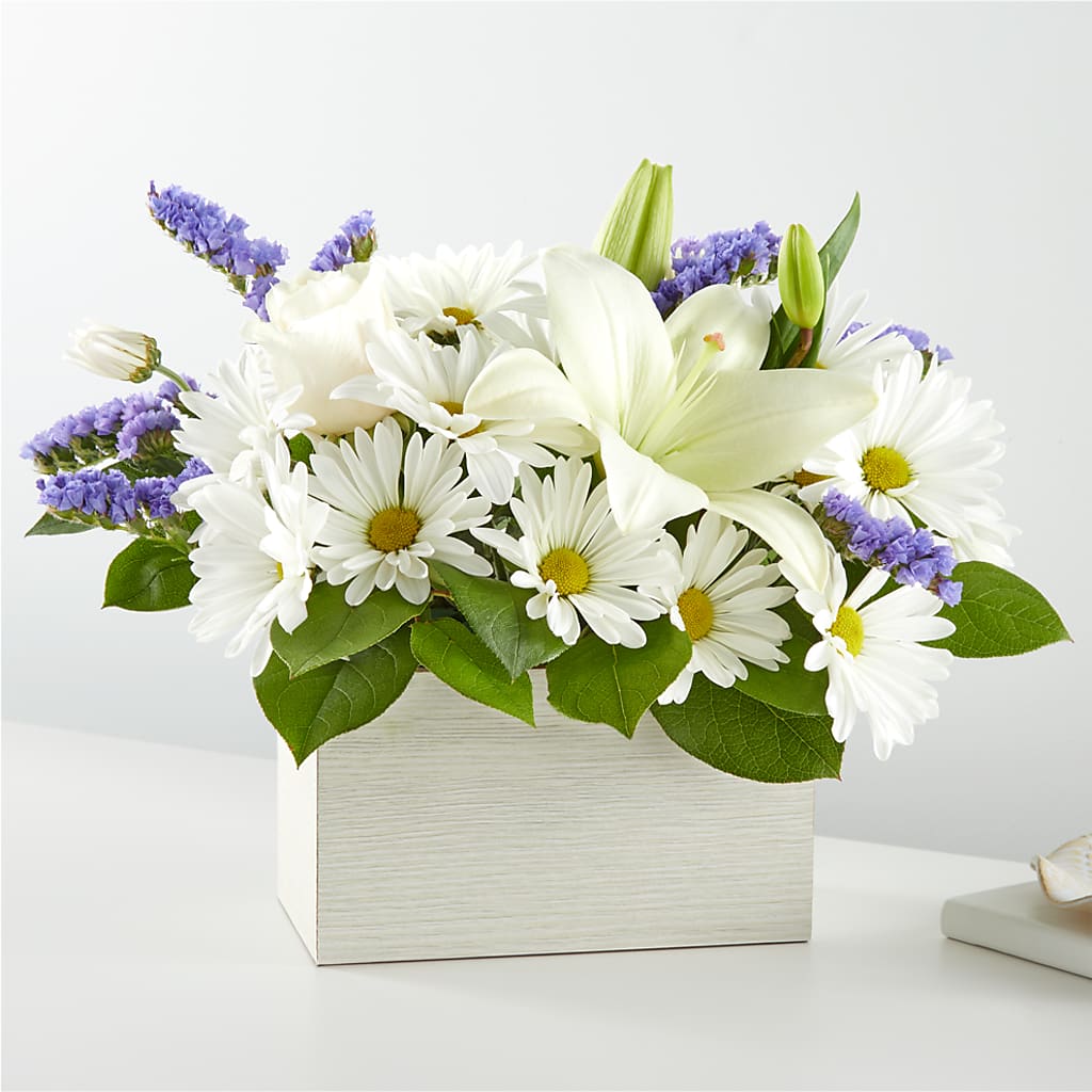 Beyond Blue Box Bouquet – Fleuristerie Marie-chantal, Shawinigan PQ