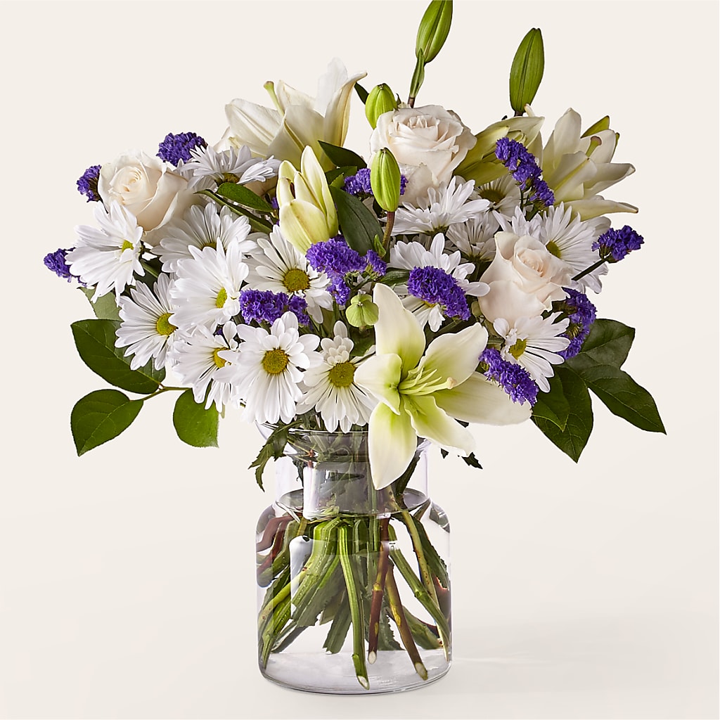 Beyond Blue Bouquet – Fleuristerie Marie-chantal, Shawinigan PQ