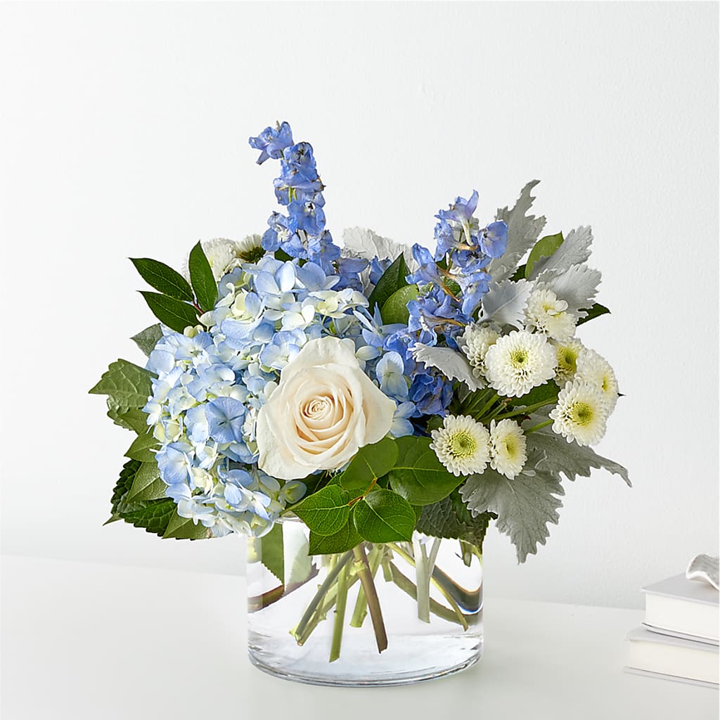 Clear Skies Bouquet – Fleuristerie Marie-chantal, Shawinigan PQ