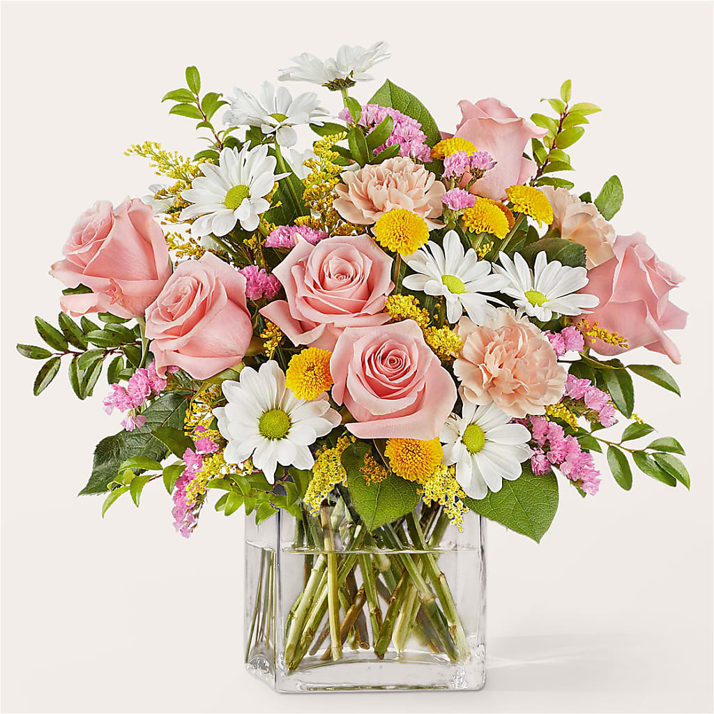 Country Cottage Bouquet – Fleuristerie Marie-chantal, Shawinigan PQ