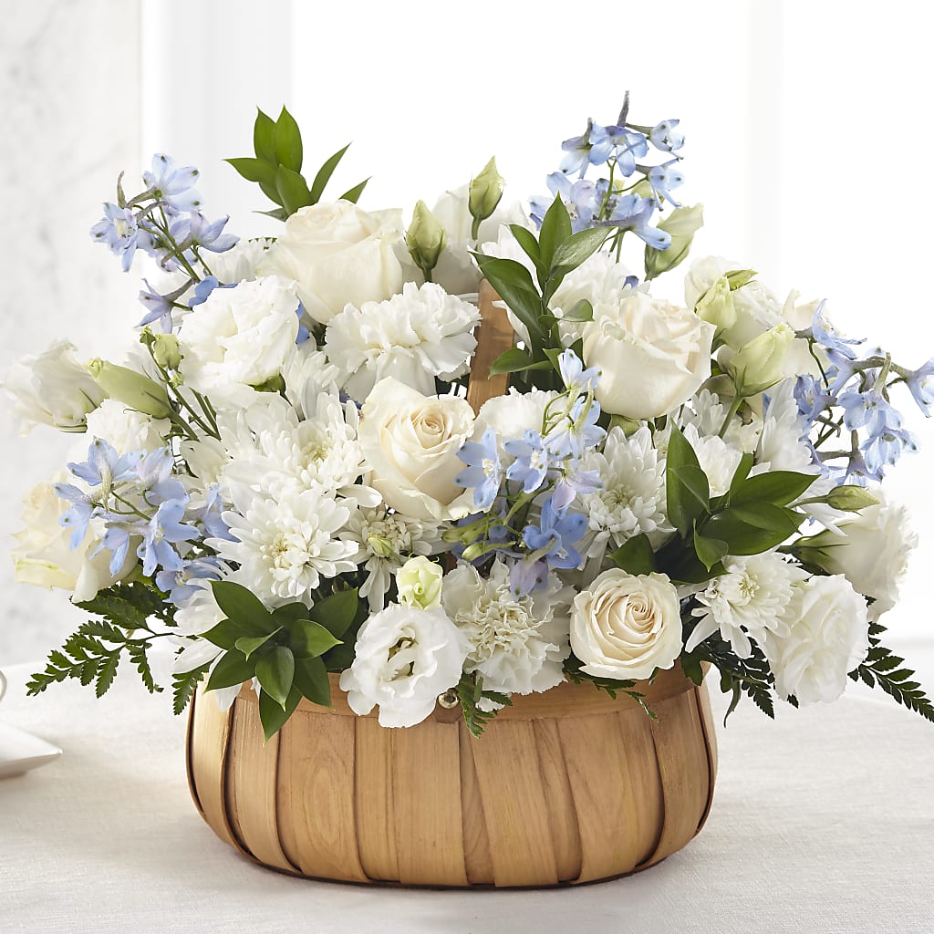 Sincerely Heartfelt Basket – Fleuristerie Marie-chantal, Shawinigan PQ