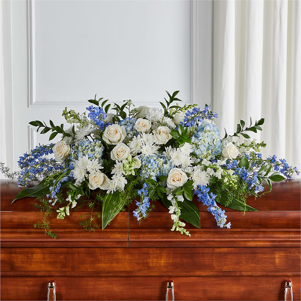 Timeless Essence Casket Spray – Fleuristerie Marie-chantal, Shawinigan PQ