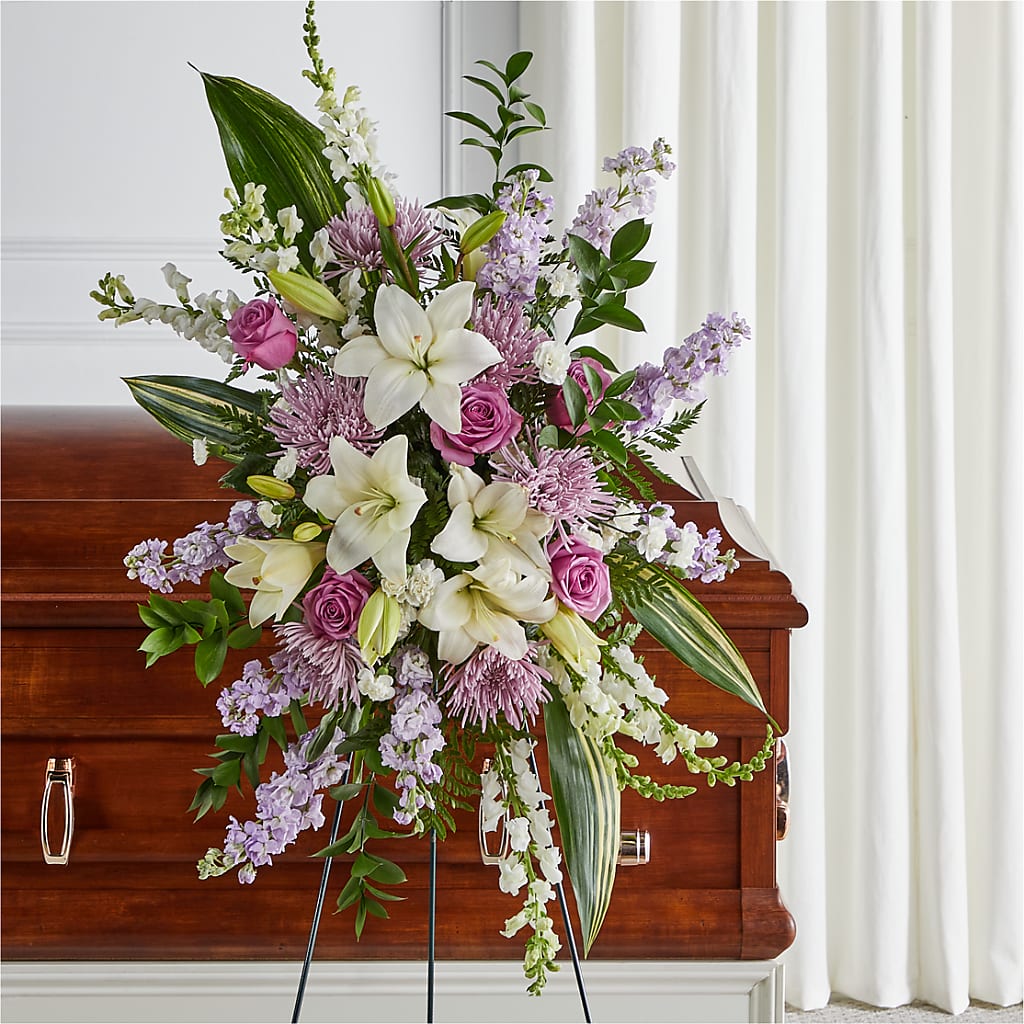 Grateful Hearts Standing Spray – Fleuristerie Marie-chantal, Shawinigan PQ