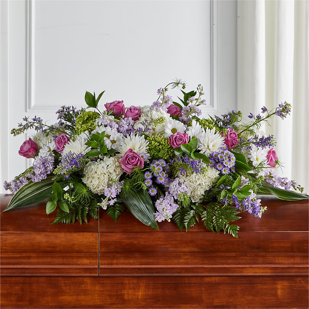 Meadows of Serenity Casket Spray – Fleuristerie Marie-chantal, Shawinigan PQ