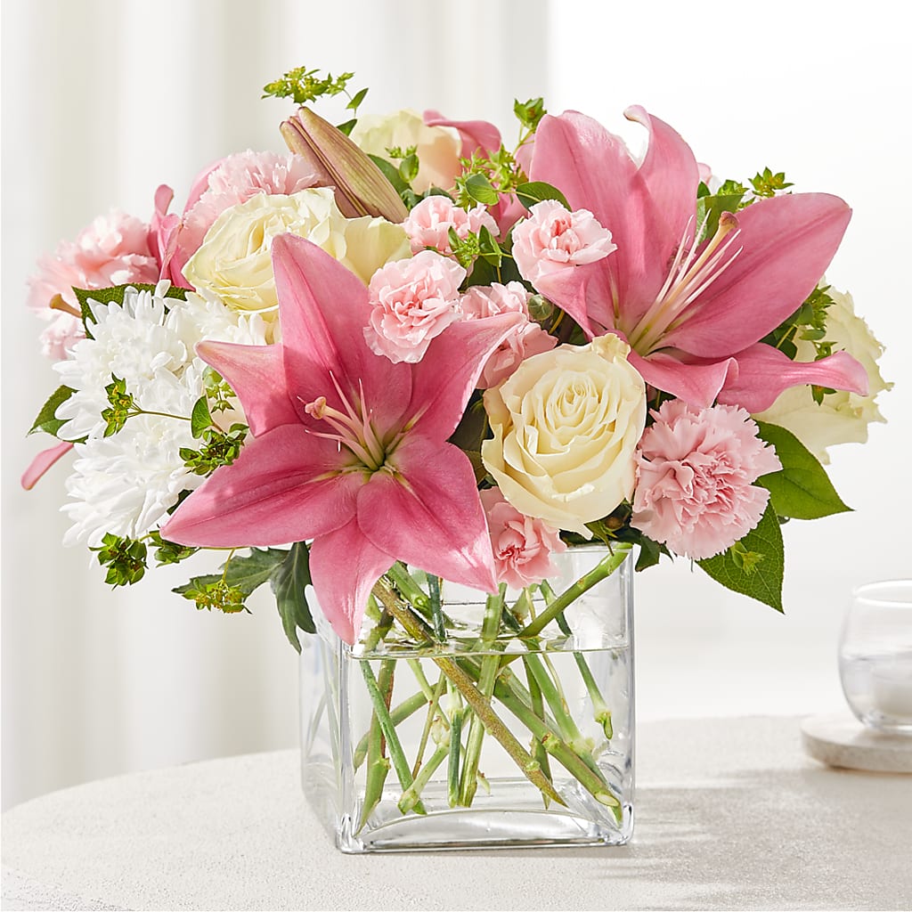 By Your Side Bouquet – Fleuristerie Marie-chantal, Shawinigan PQ