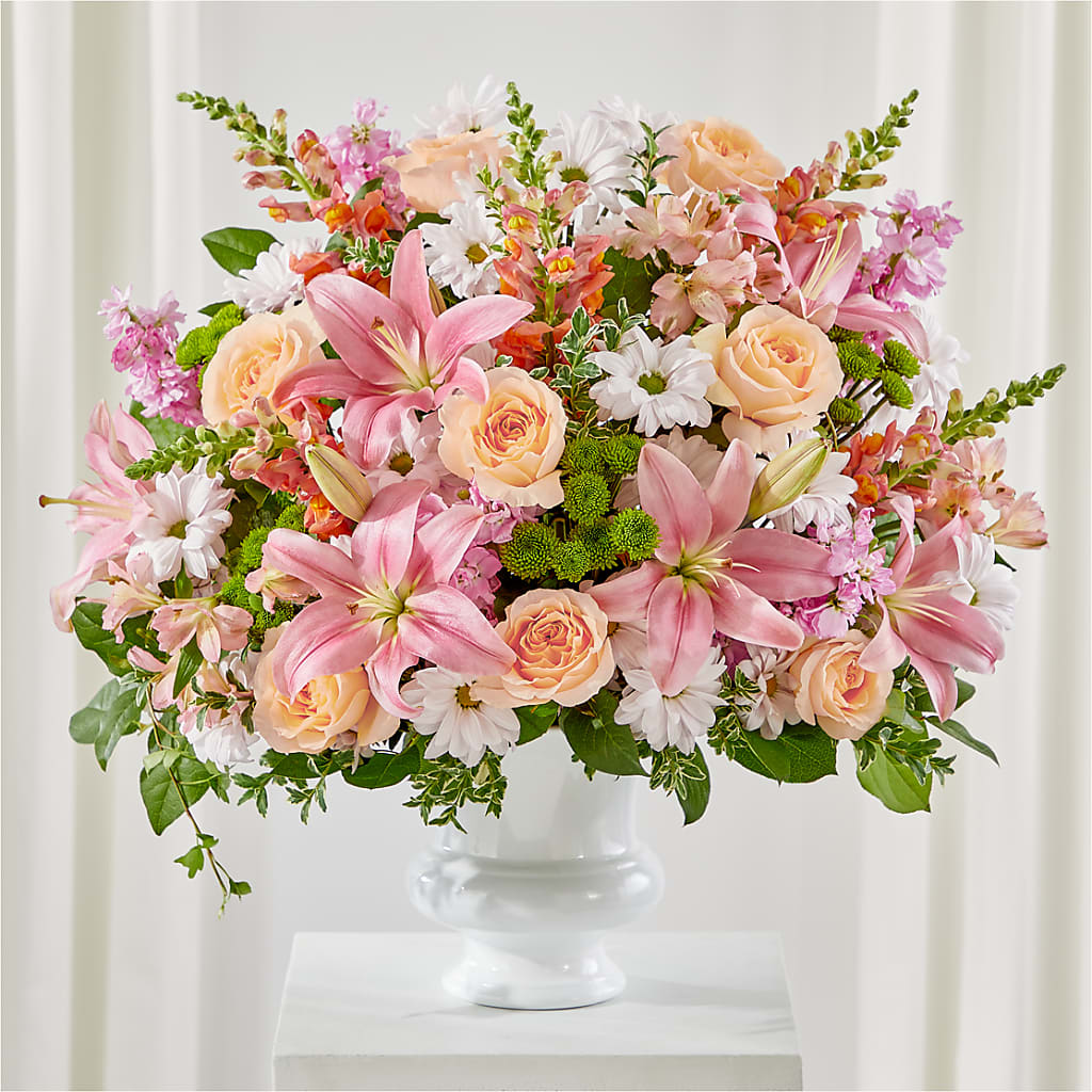 Heartfelt Gesture Urn Arrangement – Fleuristerie Marie-chantal, Shawinigan PQ