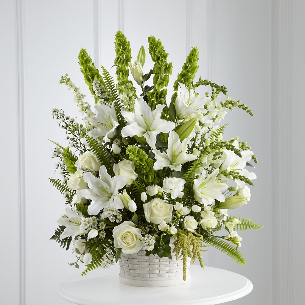 In Our Thoughts Arrangement – Fleuristerie Marie-chantal, Shawinigan PQ