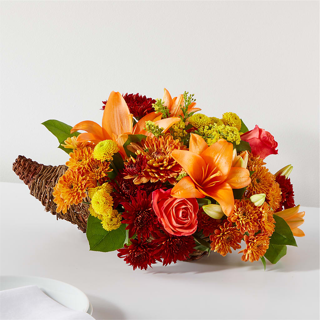 Bouquet of Blessings Cornucopia – Fleuristerie Marie-chantal, Shawinigan PQ