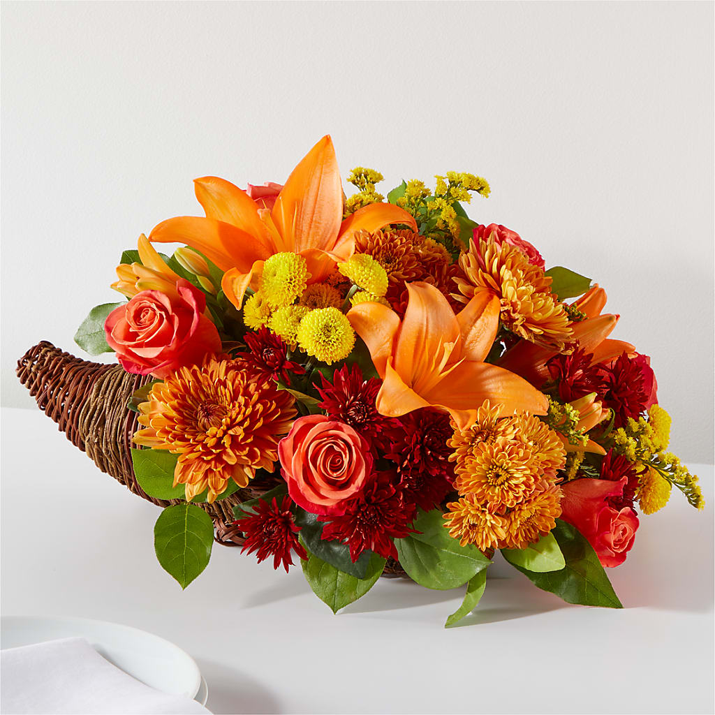 Bouquet of Blessings Cornucopia – Fleuristerie Marie-chantal, Shawinigan PQ