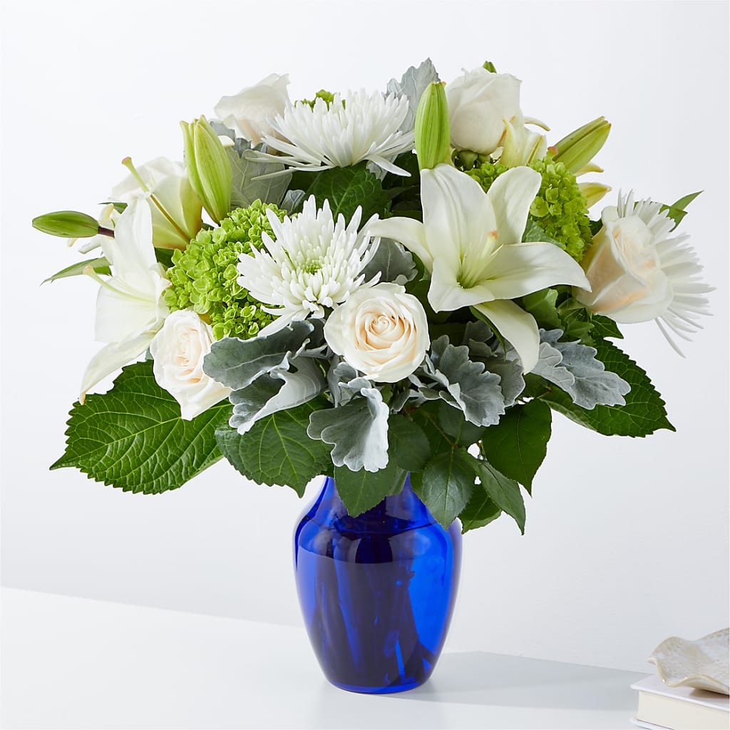 Snowy Dreams Bouquet – Fleuristerie Marie-chantal, Shawinigan PQ
