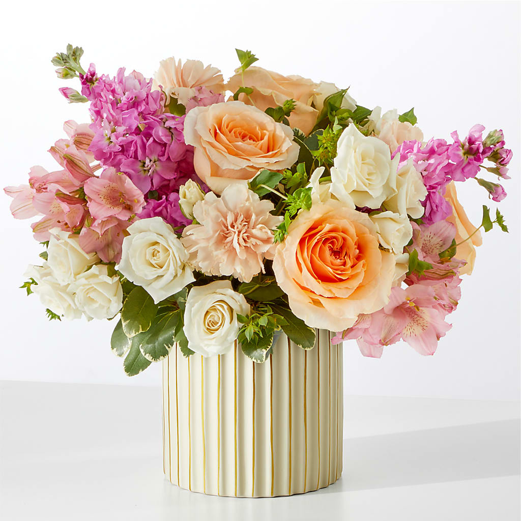 Paradise Bouquet with Ivory Vase – Fleuristerie Marie-chantal, Shawinigan PQ
