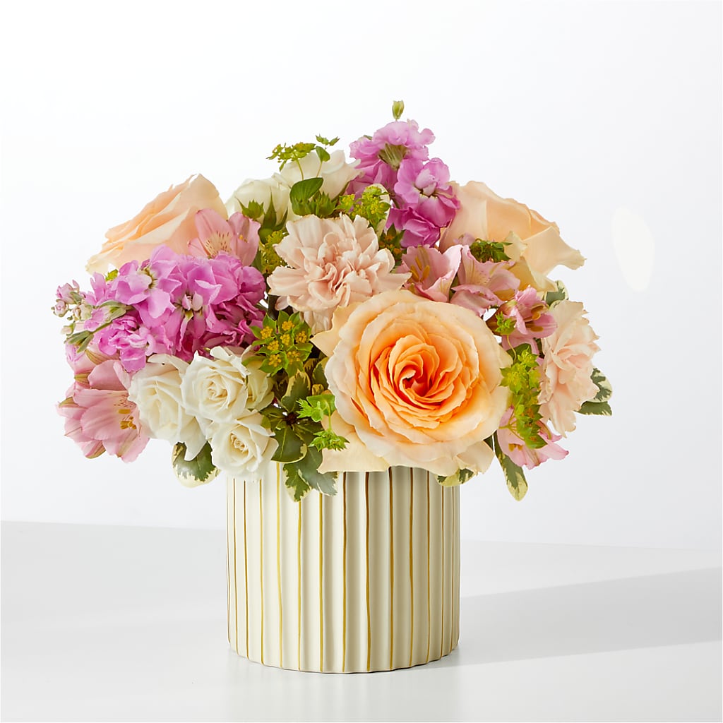 Paradise Bouquet with Ivory Vase – Fleuristerie Marie-chantal, Shawinigan PQ