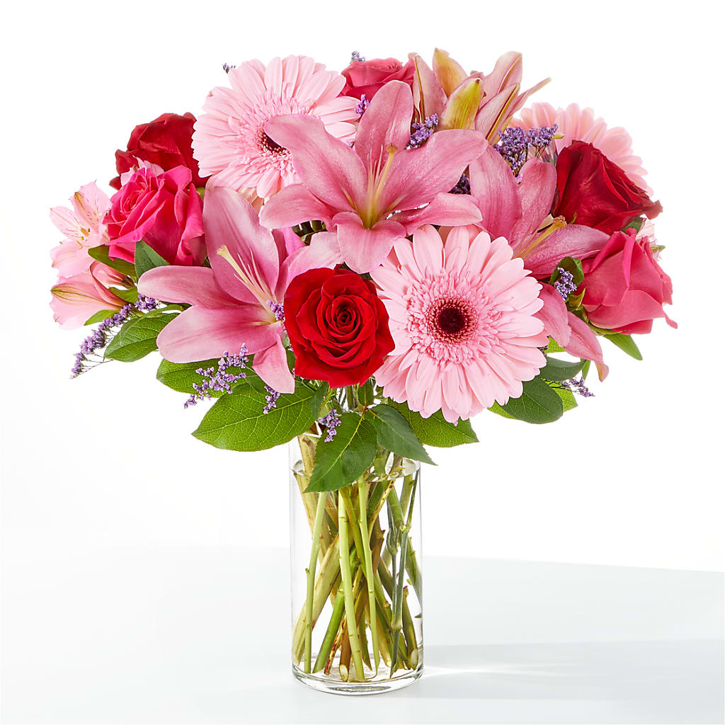 Lots of Love Bouquet – Fleuristerie Marie-chantal, Shawinigan PQ