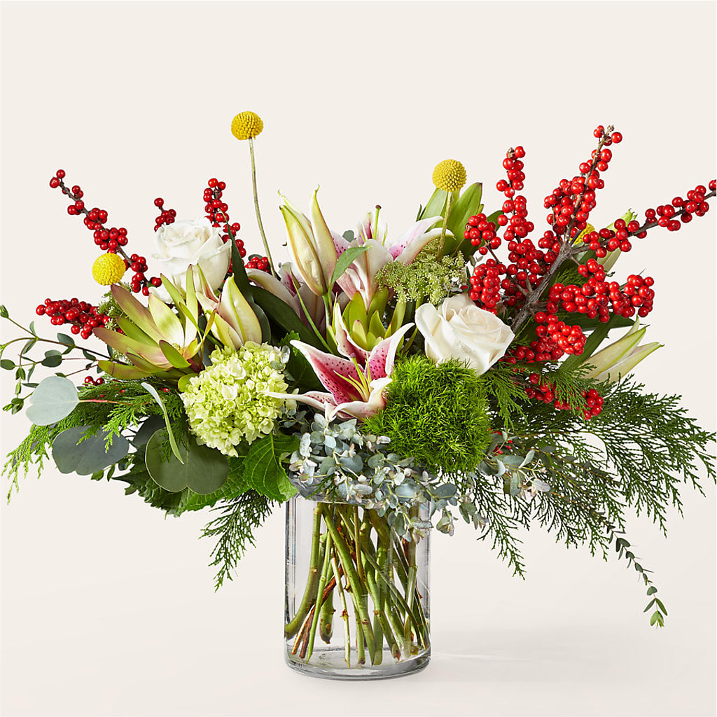 Berry & Bright Bouquet – Fleuristerie Marie-chantal, Shawinigan PQ