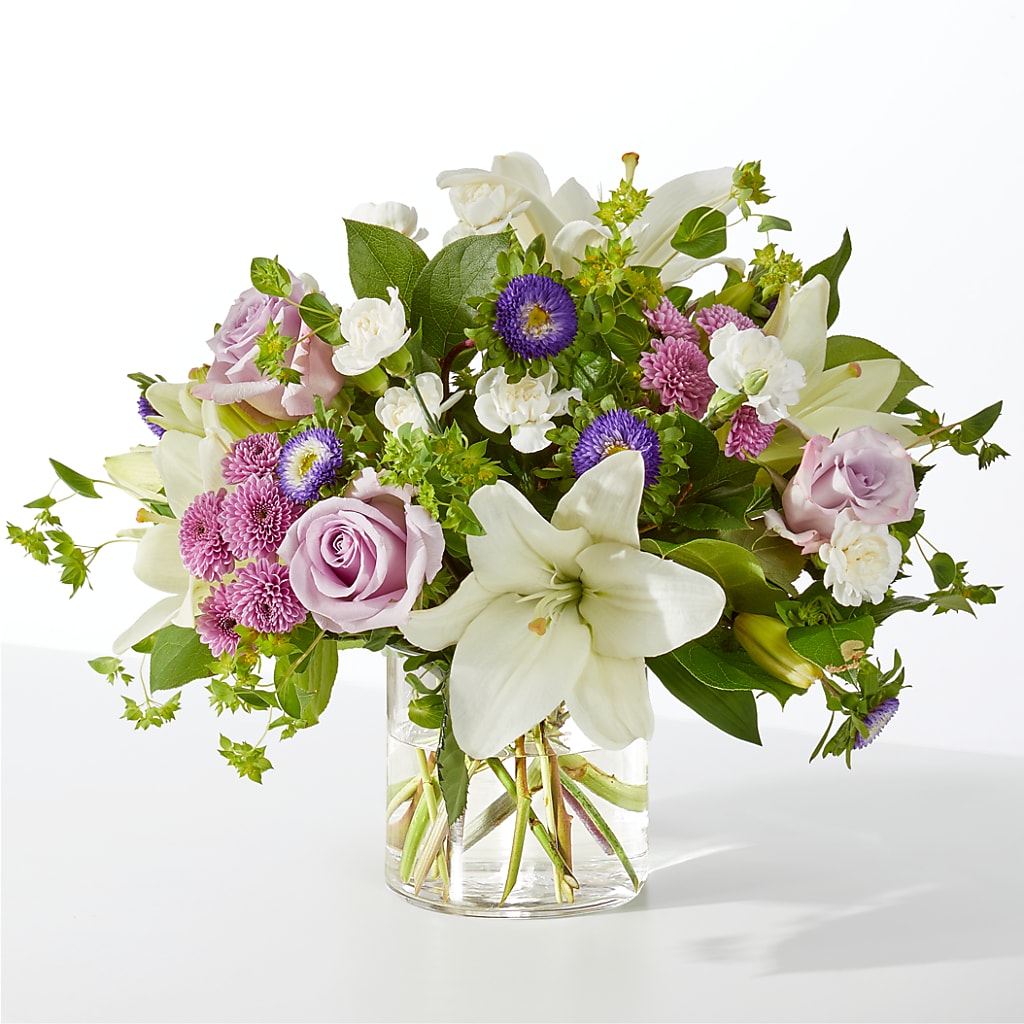 April Showers Bouquet – Fleuristerie Marie-chantal, Shawinigan PQ