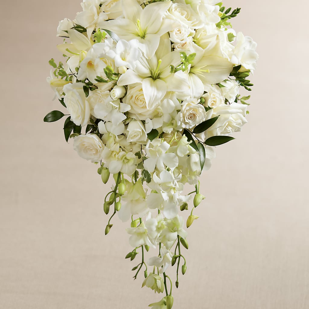 White Wonders Bouquet – Fleuristerie Marie-chantal, Shawinigan PQ