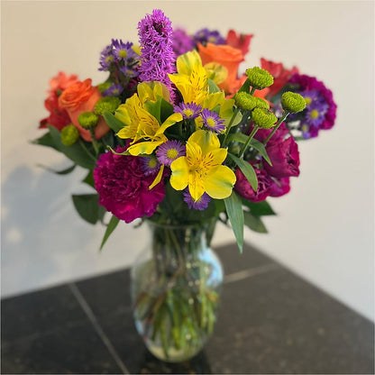 Bold & Bright – A Florist Original –  Fleuristerie Marie-chantal, Shawinigan PQ