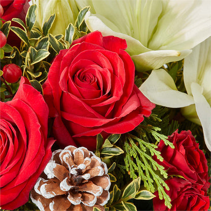 Snowy Wonderland Bouquet –  Fleuristerie Marie-chantal, Shawinigan PQ