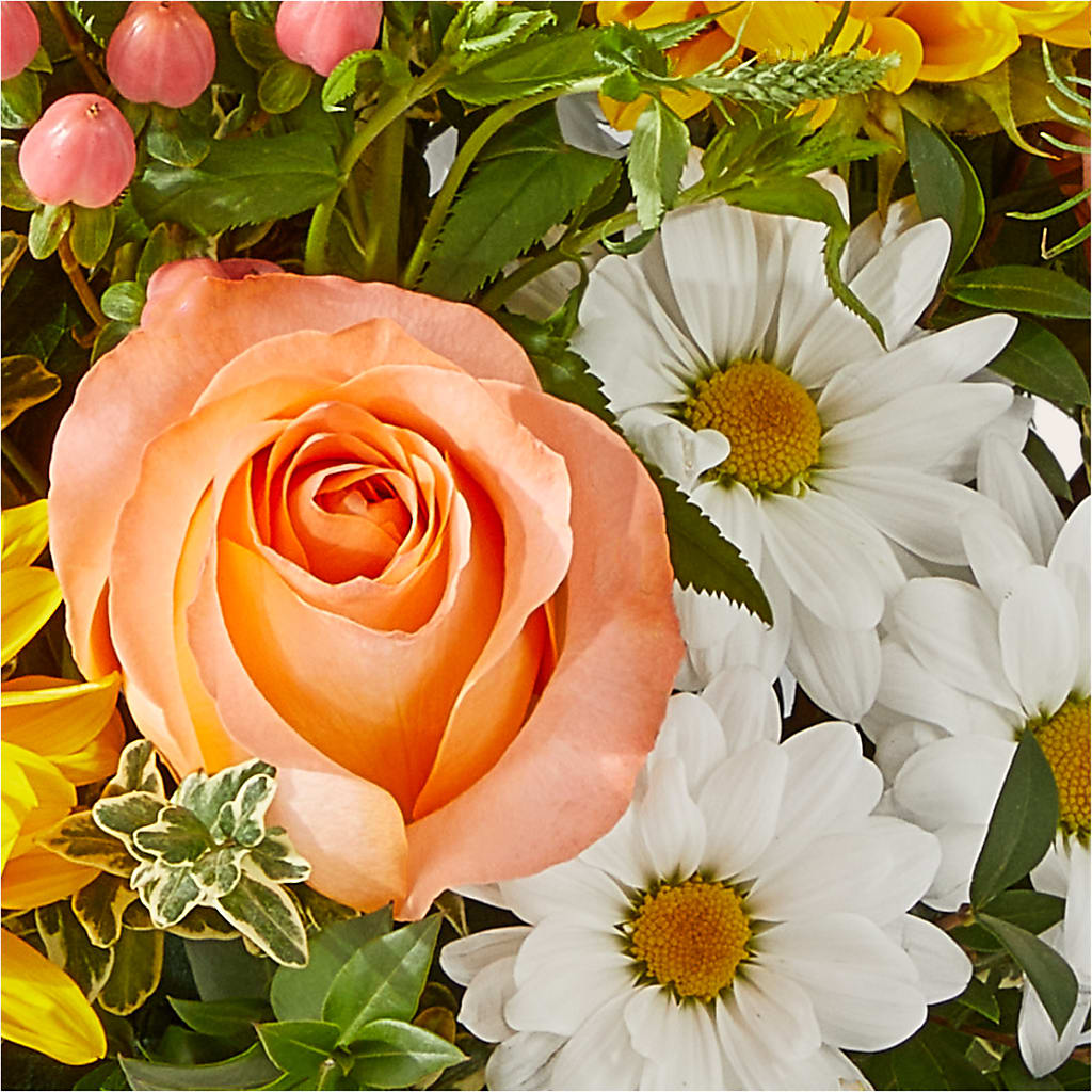 The Good Life Bouquet –  Fleuristerie Marie-chantal, Shawinigan PQ