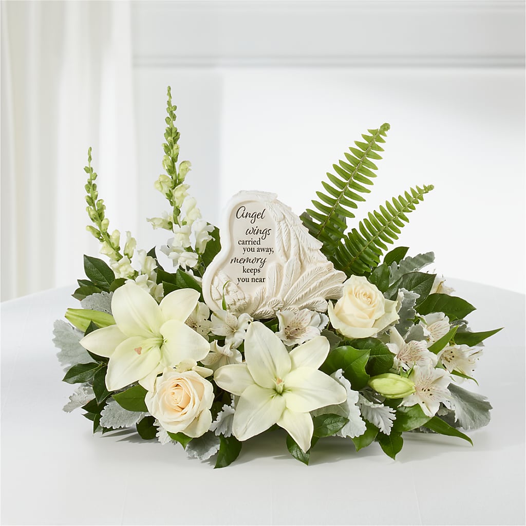 Holding You Close Arrangement –  Fleuristerie Marie-chantal, Shawinigan PQ
