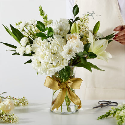 New Beginnings – A Florist Original –  Fleuristerie Marie-chantal, Shawinigan PQ