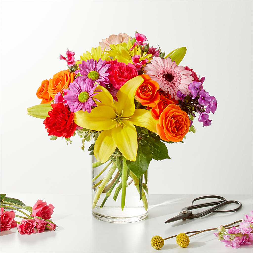 Cue the Confetti - A Florist Original –  Fleuristerie Marie-chantal, Shawinigan PQ