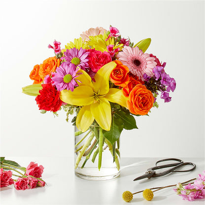 Cue the Confetti - A Florist Original –  Fleuristerie Marie-chantal, Shawinigan PQ
