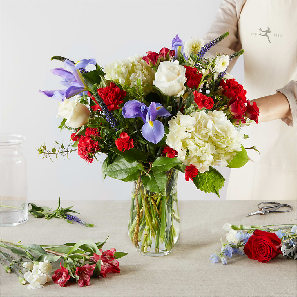 Star Spangled - A Florist Original –  Fleuristerie Marie-chantal, Shawinigan PQ