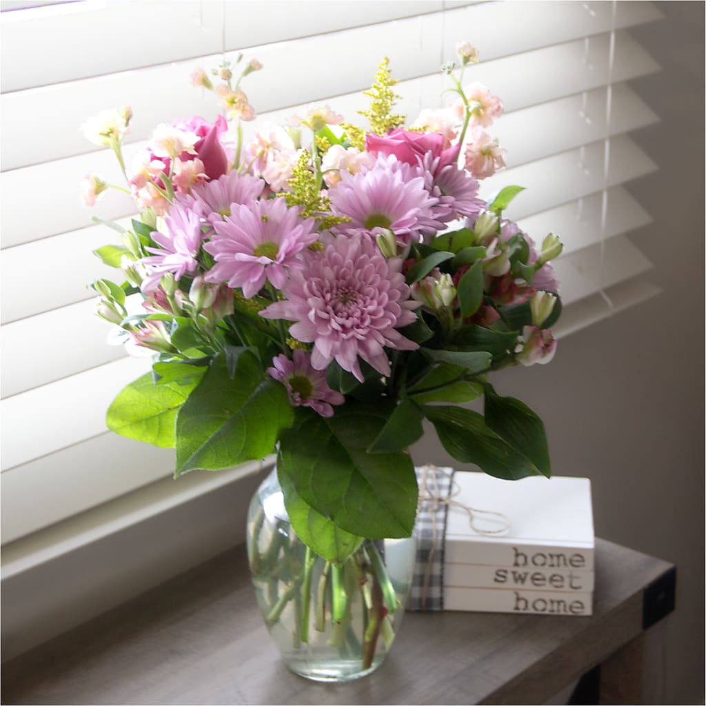 Pastel Tradition - A Florist Original –  Fleuristerie Marie-chantal, Shawinigan PQ