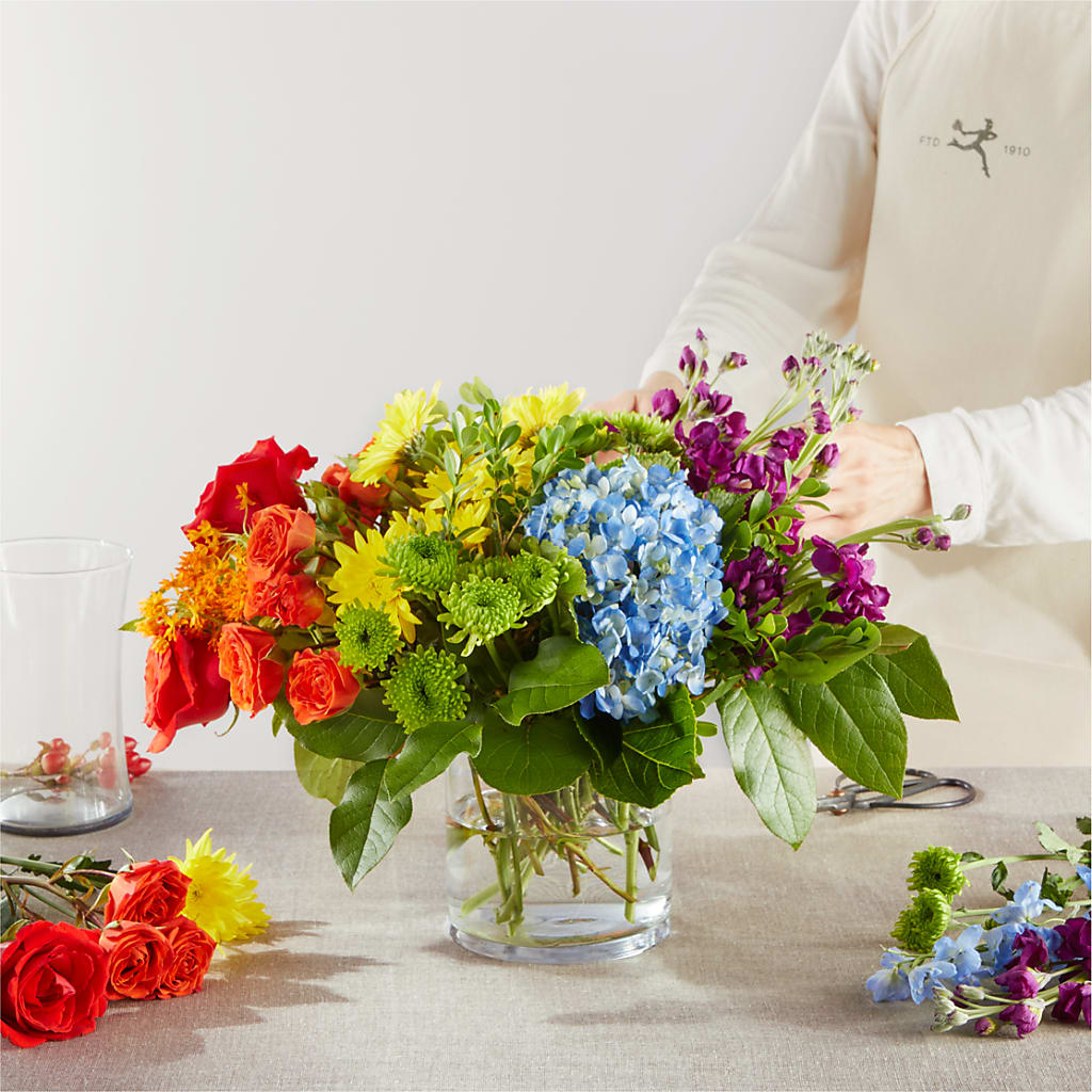 Summer Spectra - A Florist Original –  Fleuristerie Marie-chantal, Shawinigan PQ