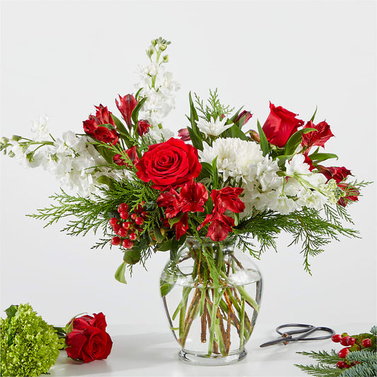 Merry Moment Bouquet – A Florist Original –  Fleuristerie Marie-chantal, Shawinigan PQ