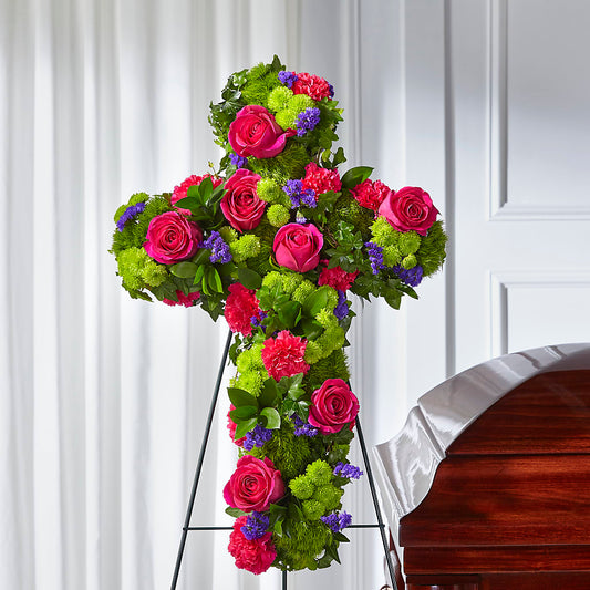 Tribute Rose Floral Cross –  Fleuristerie Marie-chantal, Shawinigan PQ