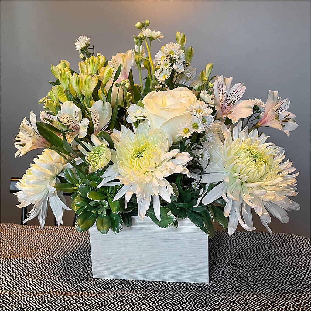 Eternal Affection Arrangement –  Fleuristerie Marie-chantal, Shawinigan PQ