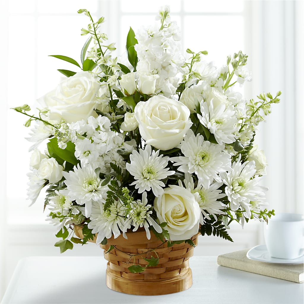 Heartfelt Condolences Arrangement –  Fleuristerie Marie-chantal, Shawinigan PQ