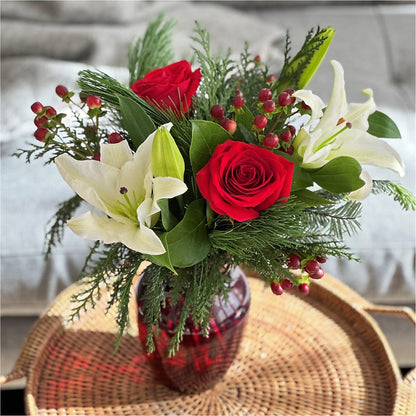 Evergreen Delight Bouquet –  Fleuristerie Marie-chantal, Shawinigan PQ