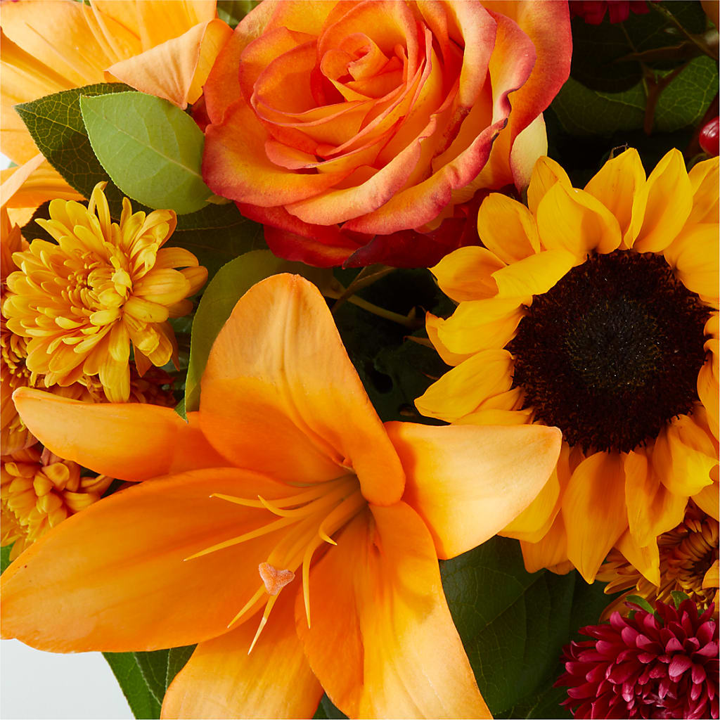 Grateful Centerpiece –  Fleuristerie Marie-chantal, Shawinigan PQ