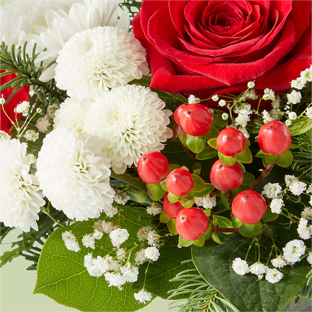 Chance of Flurries Bouquet –  Fleuristerie Marie-chantal, Shawinigan PQ