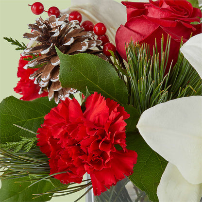 Glistening Icicles Bouquet –  Fleuristerie Marie-chantal, Shawinigan PQ
