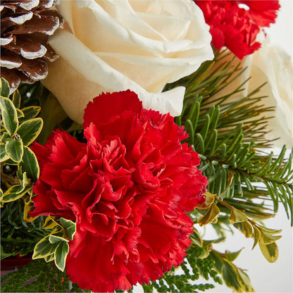 Christmas Market Bouquet –  Fleuristerie Marie-chantal, Shawinigan PQ