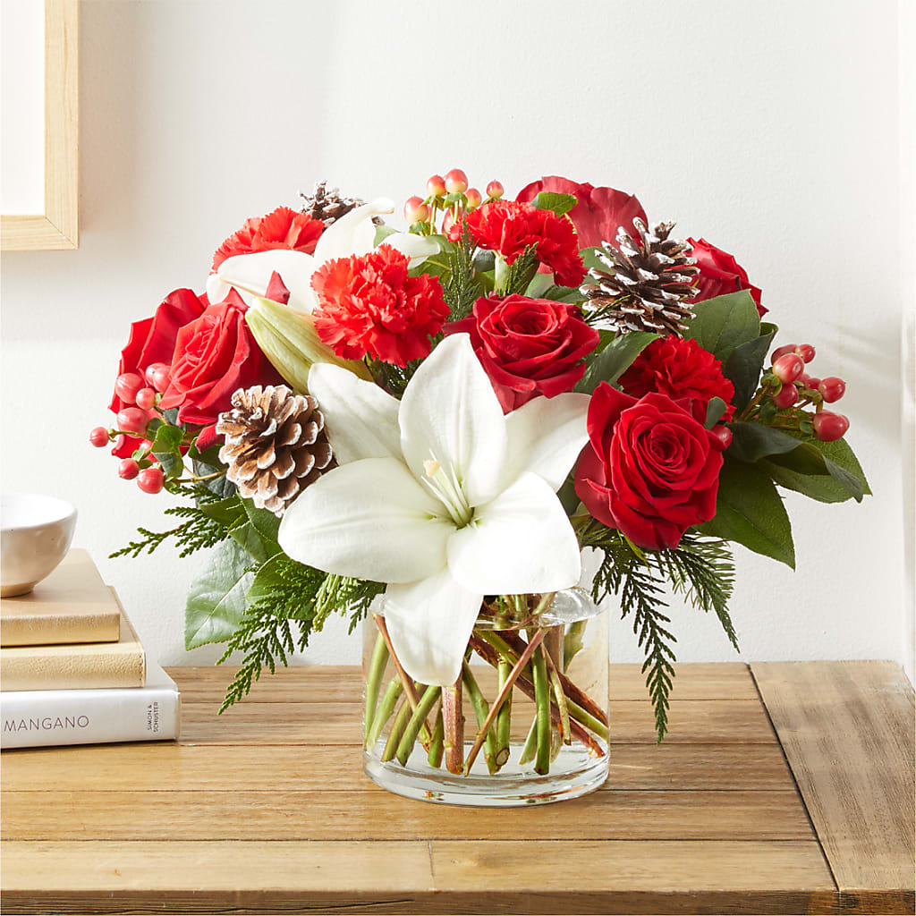 Oh So Jolly Bouquet –  Fleuristerie Marie-chantal, Shawinigan PQ