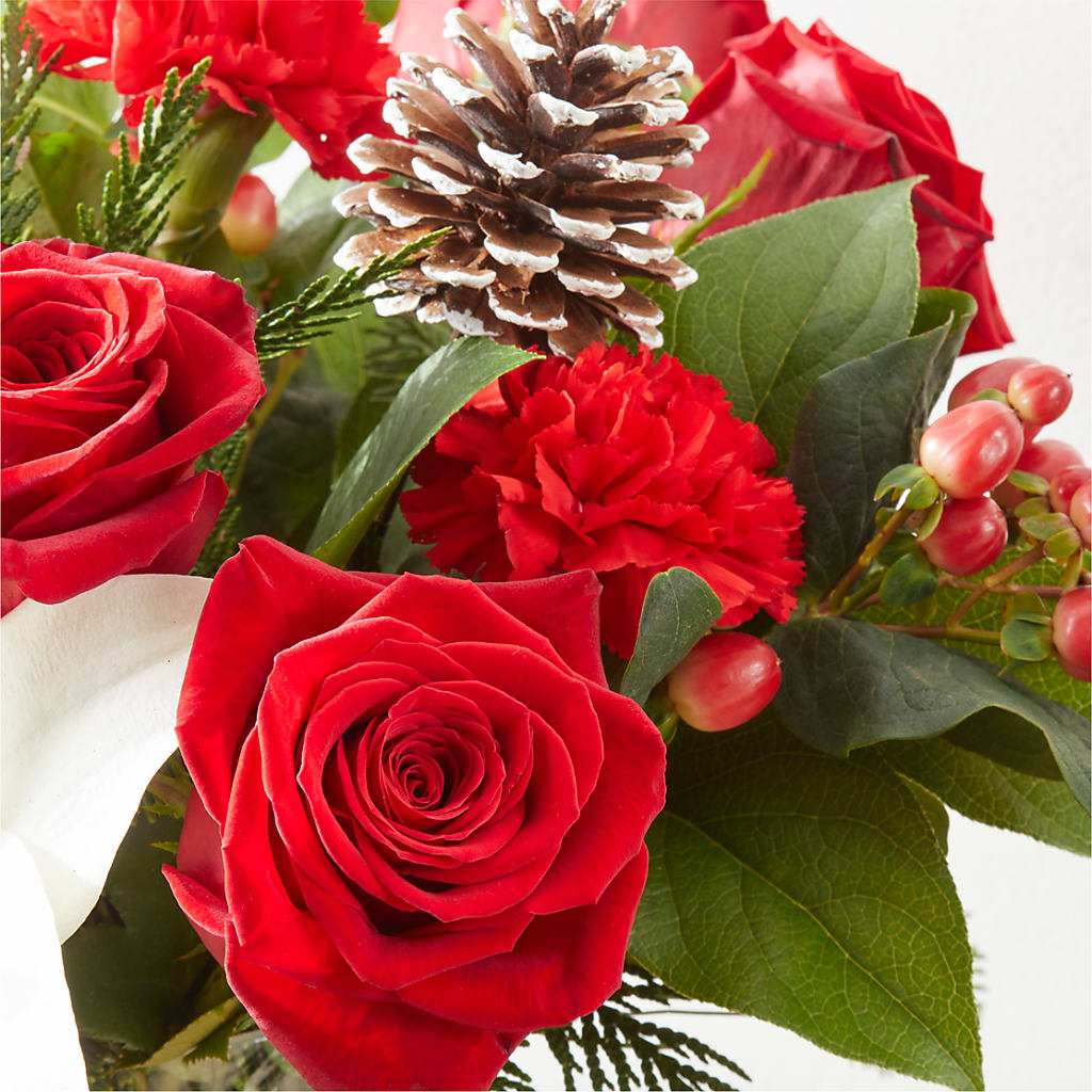 Oh So Jolly Bouquet –  Fleuristerie Marie-chantal, Shawinigan PQ