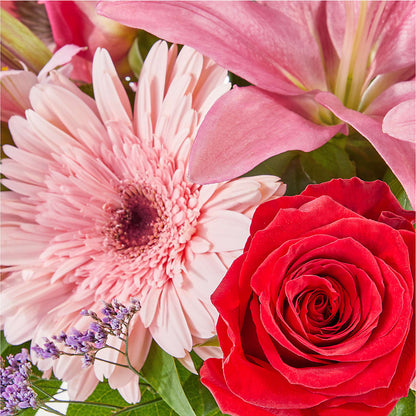 Lots of Love Bouquet –  Fleuristerie Marie-chantal, Shawinigan PQ