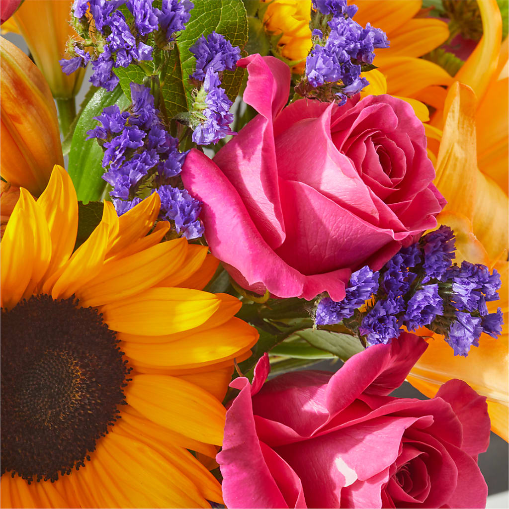 Joyful Bouquet –  Fleuristerie Marie-chantal, Shawinigan PQ