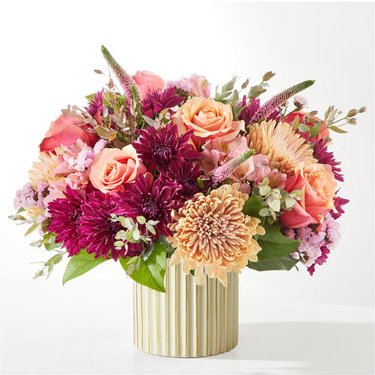 Berry Cobbler Bouquet with Ivory Vase –  Fleuristerie Marie-chantal, Shawinigan PQ