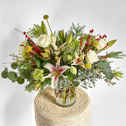 Berry & Bright Bouquet –  Fleuristerie Marie-chantal, Shawinigan PQ