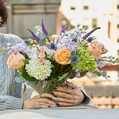 Porch Swing Bouquet –  Fleuristerie Marie-chantal, Shawinigan PQ